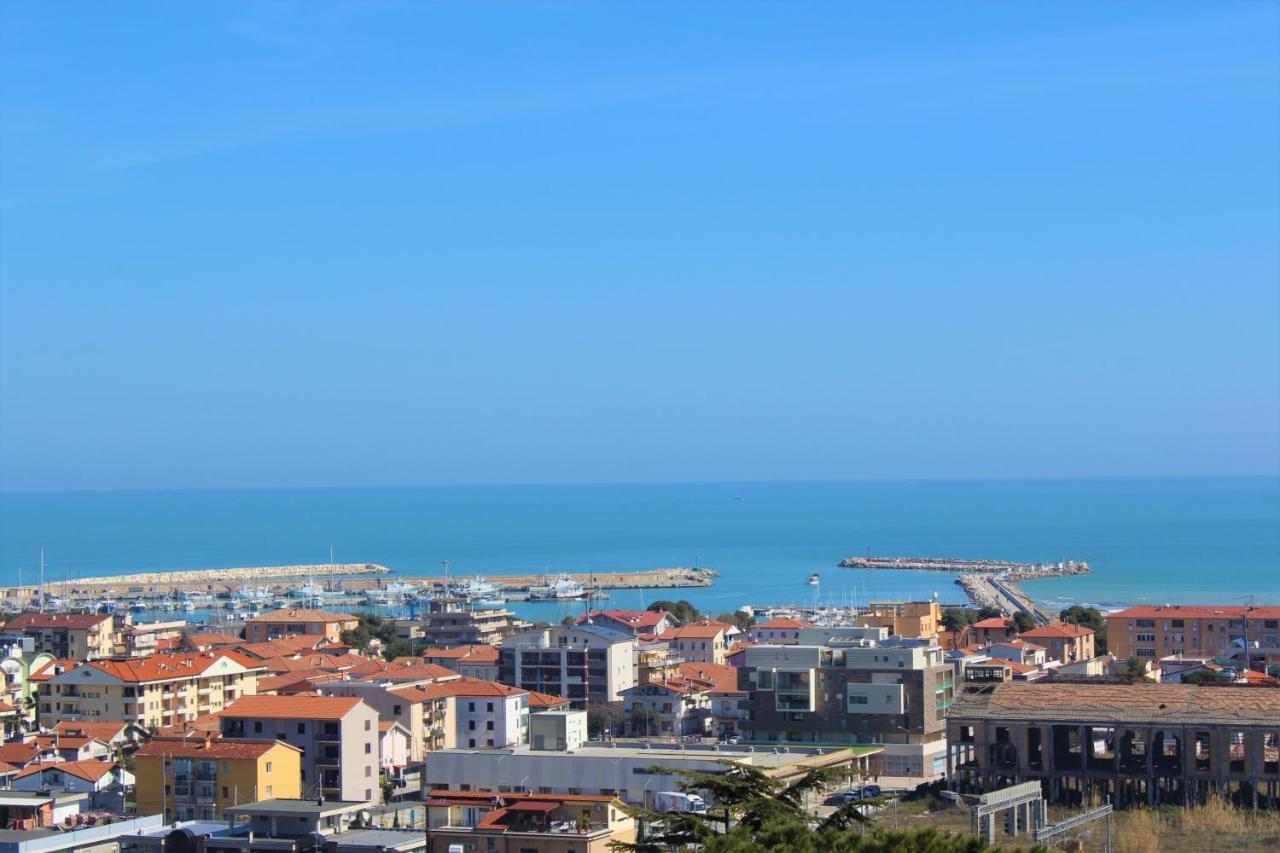 Ostello E Camere Private Prima Luce Foresteria Giulianova Exterior photo