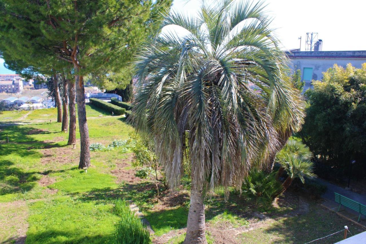 Ostello E Camere Private Prima Luce Foresteria Giulianova Exterior photo