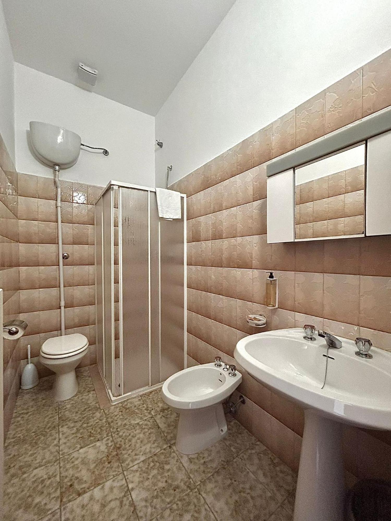 Ostello E Camere Private Prima Luce Foresteria Giulianova Exterior photo